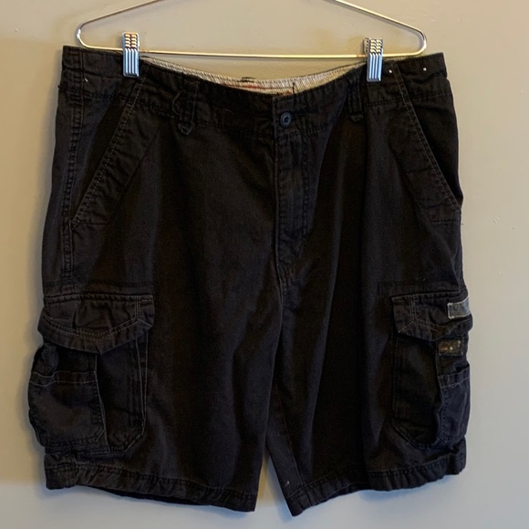 Men’s black cargo shorts ,36 - Picture 1 of 5